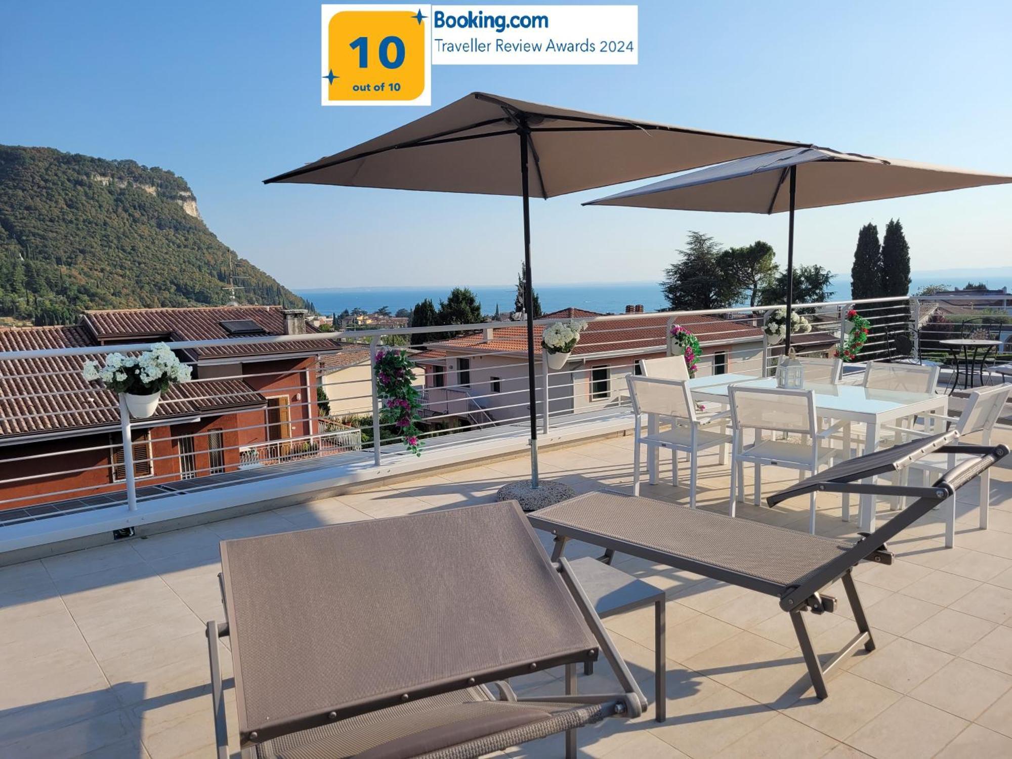 Garda View - Nuovo Appartamento Con Solarium Vista Lago Eksteriør bilde